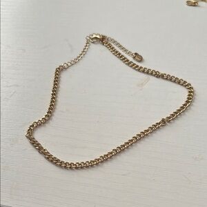 Elegant Gold Chain Bracelet